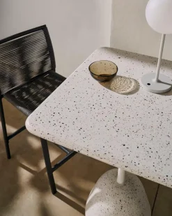 Bartisch Saura 70 x 70 cm