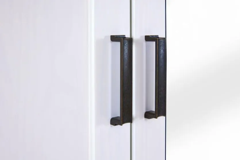 Kleiderschrank Maluno 216 x 208 cm