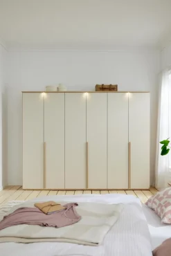 Kleiderschrank Montino 299 x 229