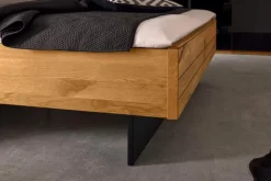 Massivholzbett Ranura 180 x 200 cm