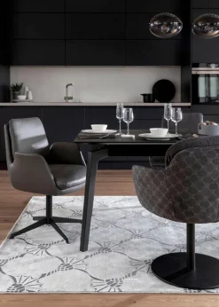 Stuhl Characters (6554)